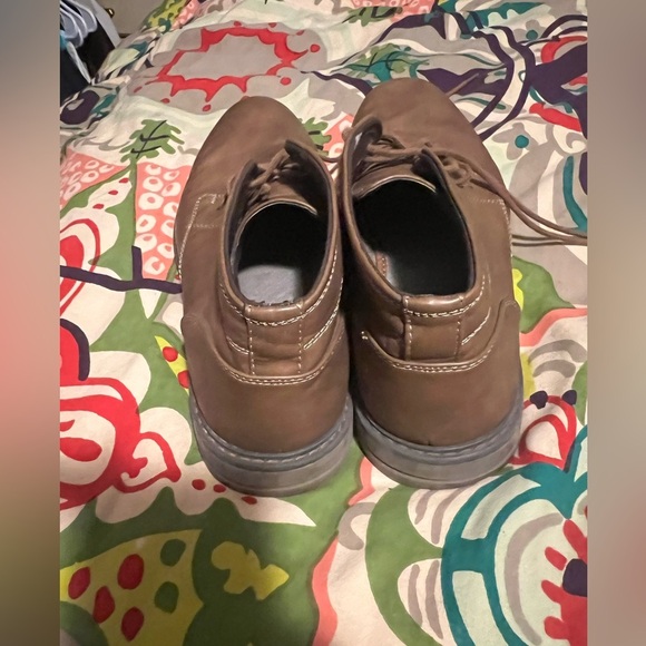 Izod brown booties - Picture 7 of 10